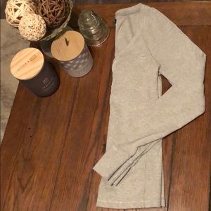 💕25% off Abercrombie gray Henley SZ M💕
